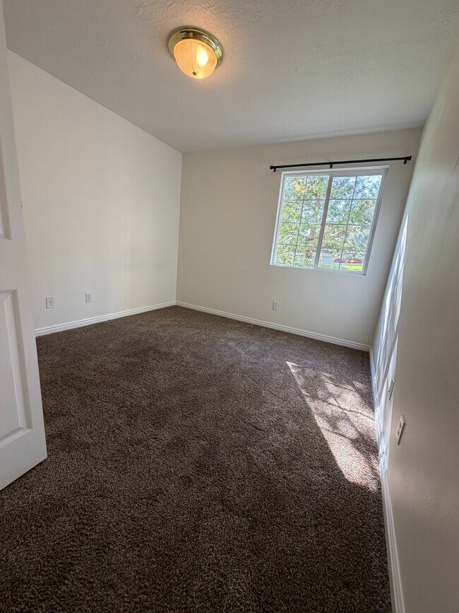 Building Photo - 2123 Morning Star Dr
