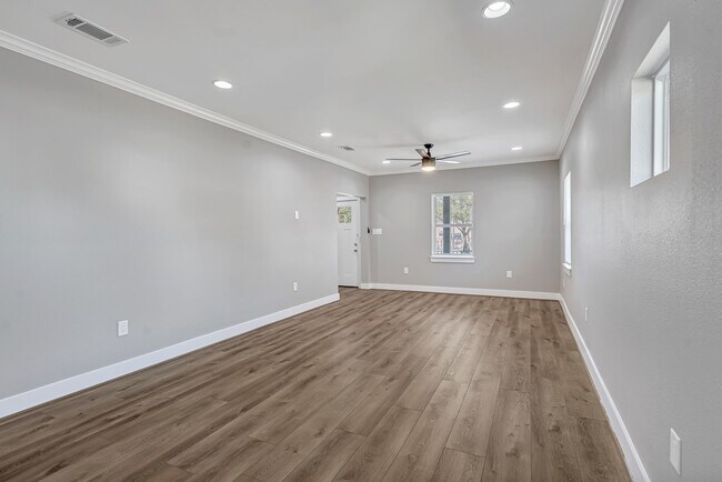 Foto del edificio - 430 N Hutcheson St