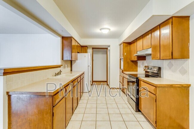 Foto del edificio - 9315 W 9th St N