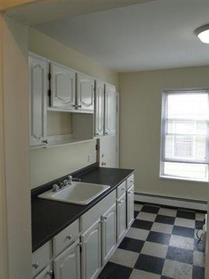 Primary Photo - 71 Winchester St