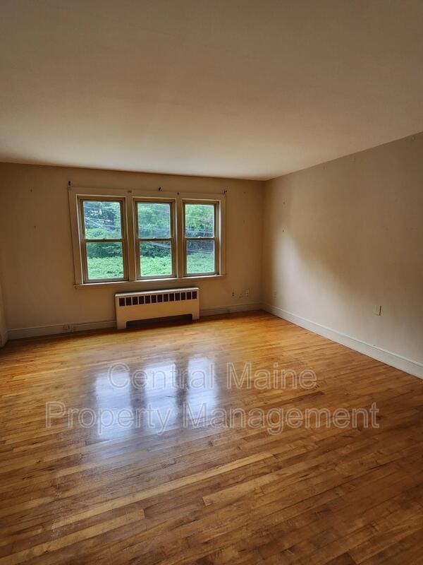 Foto del edificio - 156 Cottage St