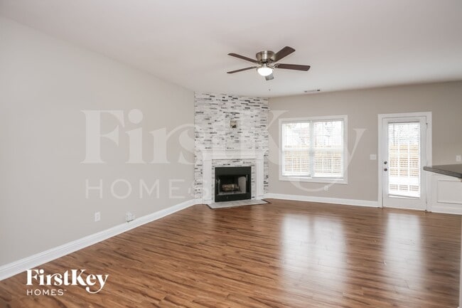 Building Photo - 6031 Apple Grove Rd NE