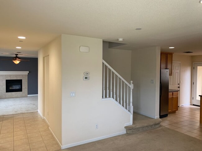 Building Photo - Beautiful home in a gated neighborhood!