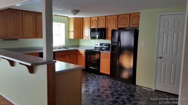 Foto del edificio - 3028 W Lynn St