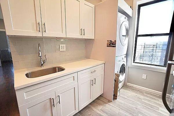 Foto del edificio - 2 bedroom in BRONX NY 10452