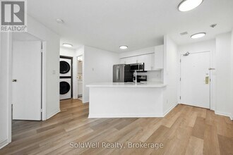 Building Photo - 25-1825 Grenville St