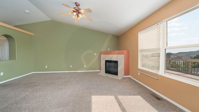 Foto del edificio - Beautiful Rancher in Woodmen Hills on over...