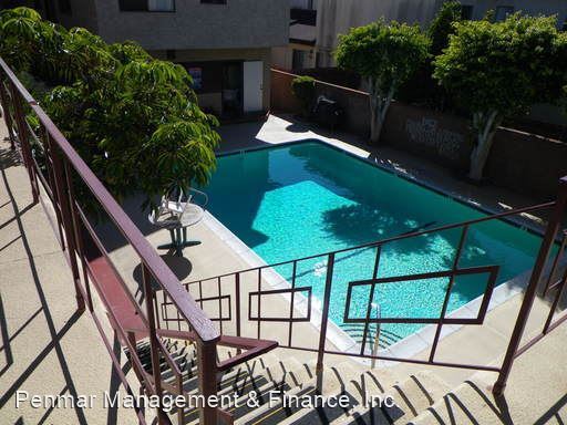 Foto del edificio - 1726 W 146th St