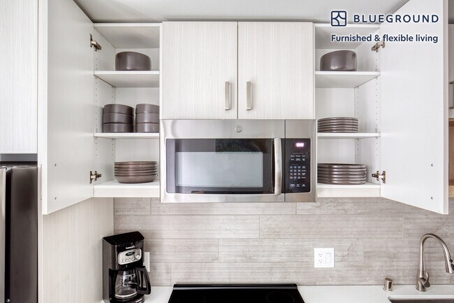 Foto del edificio - 403 Dexter Ave N