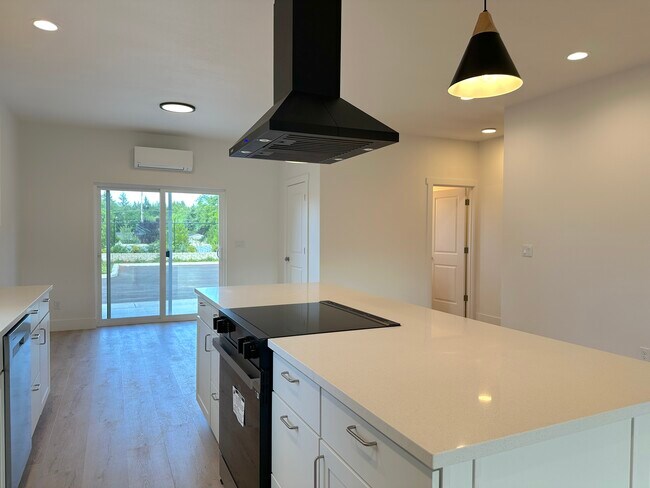 Foto del edificio - 3021 Harold Dr SE