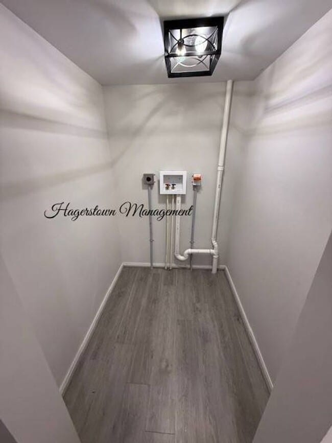 Foto del edificio - Spectacular 2 BR Single Family Home - Just...