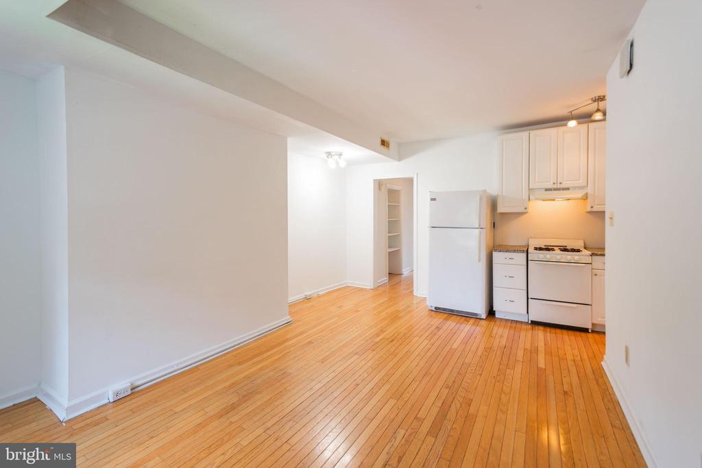 Primary Photo - 958 N 2nd St