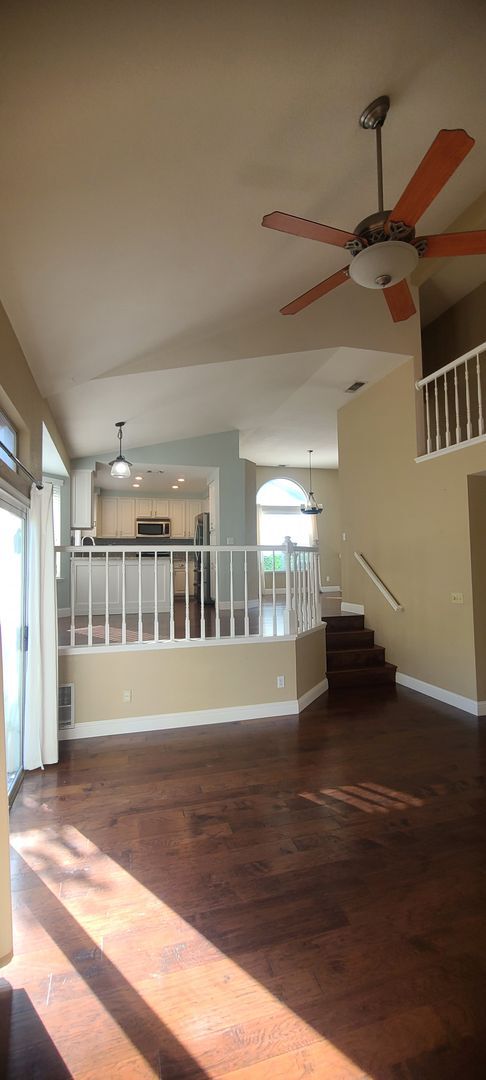 Building Photo - West Roseville Tri Level 3 Bedroom 3 Bathr...