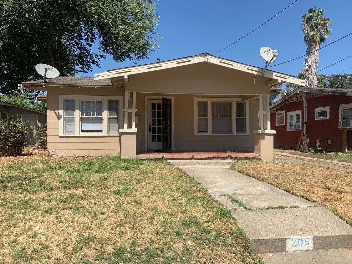 Primary Photo - 205 Walden St