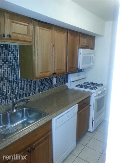 Foto del edificio - 3 br, 3.5 bath  - 3924 Stone Gate Dr Apt C