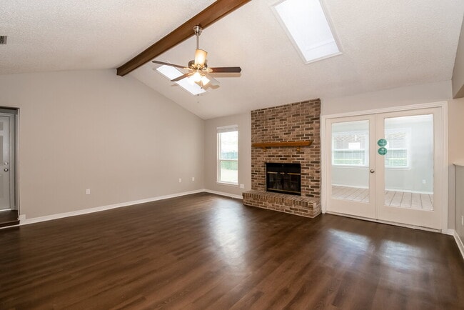 Building Photo - 11544 Oak Park Dr