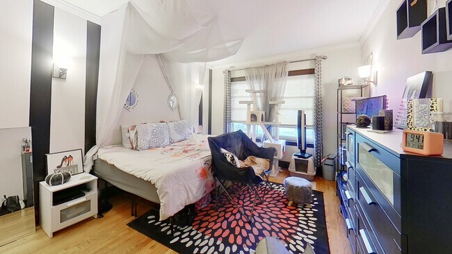 Foto del edificio - 1925 Grove Ave