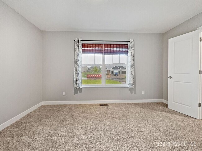 Foto del edificio - 12273 71st Ct NE