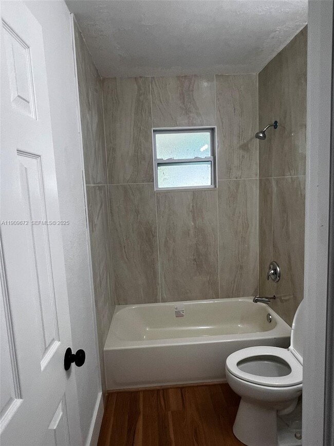 Building Photo - 707 N J St