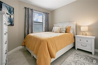 Building Photo - 14028 Hunter Oak Dr