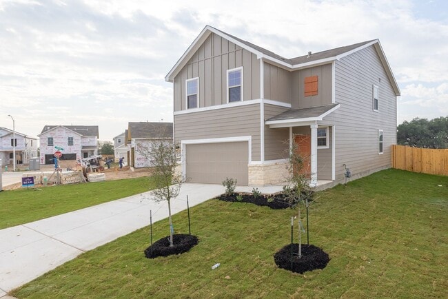 Building Photo - Like New Home in Hidden Springs!!!