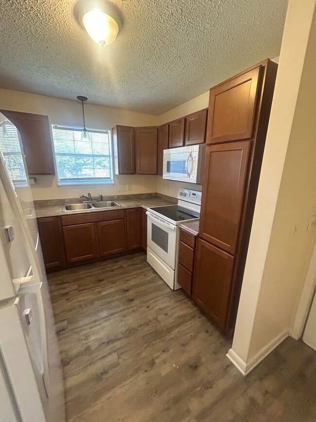 Building Photo - 712 Michigan Ave