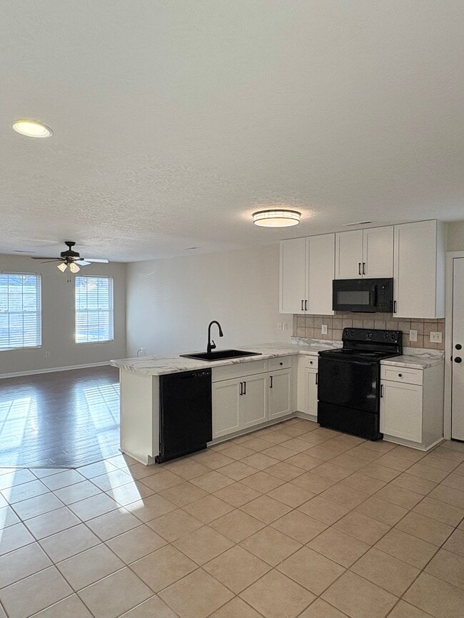 Foto del edificio - 401 Catalpa Cir