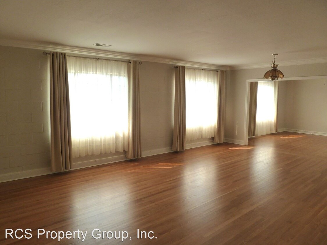 Primary Photo - 2 br, 1.5 bath House - 1345 Old County Rd.