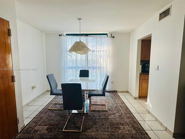Foto del edificio - 11780 SW 18th St