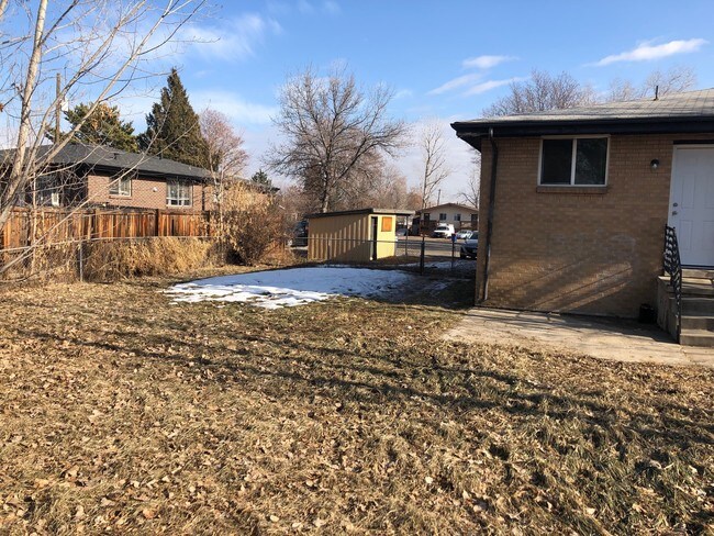 Building Photo - 2207 Reed Dr