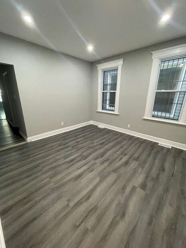 Foto del edificio - 528 Grove St