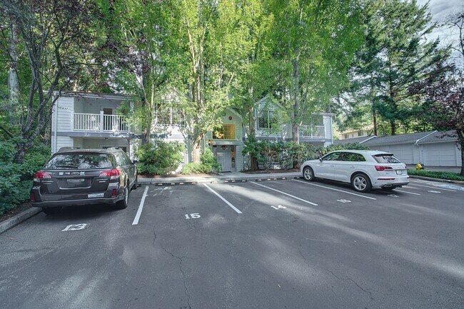 Building Photo - 3Bd/2Ba Redmond Condo