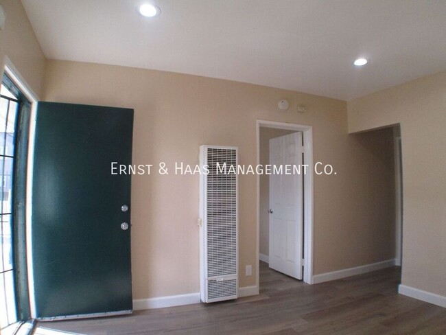 Building Photo - Wonderful 1 Bedroom Apartment with Most Ut...