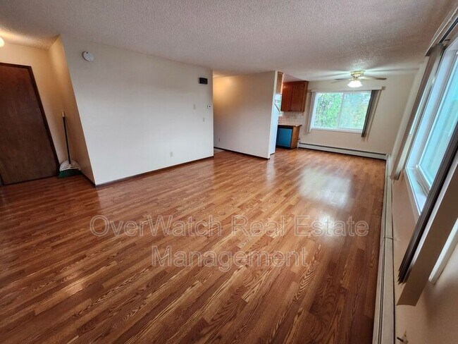 Foto del edificio - 8607 Corbin Dr