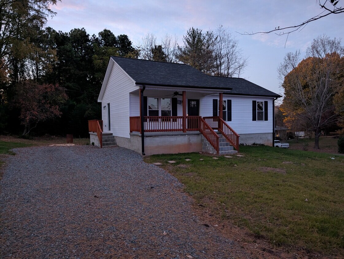 Foto principal - 976 Beck Rd