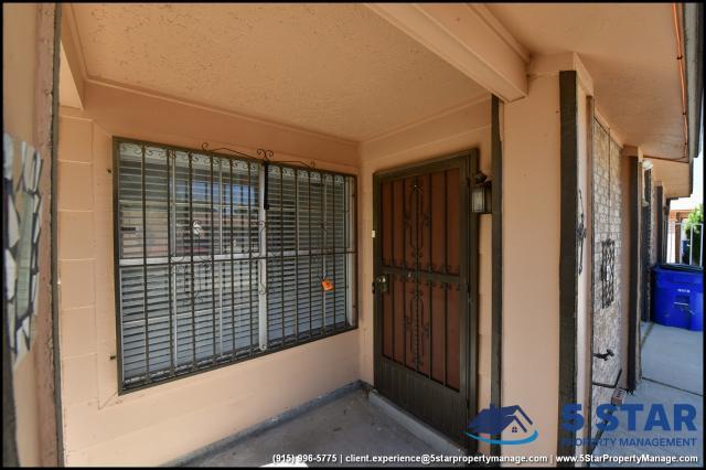 Building Photo - 2 bedroom in El Paso TX 79936