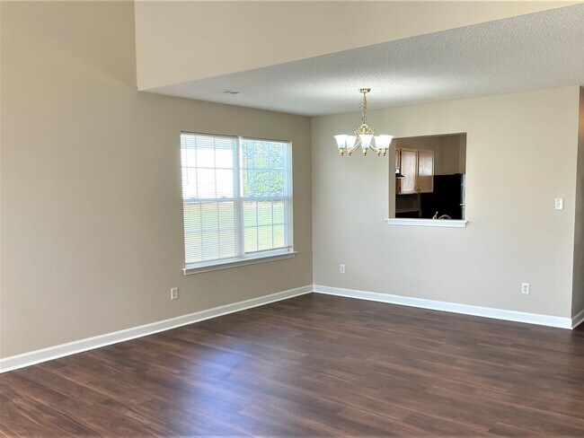 Building Photo - 2307 Jacobs Ct