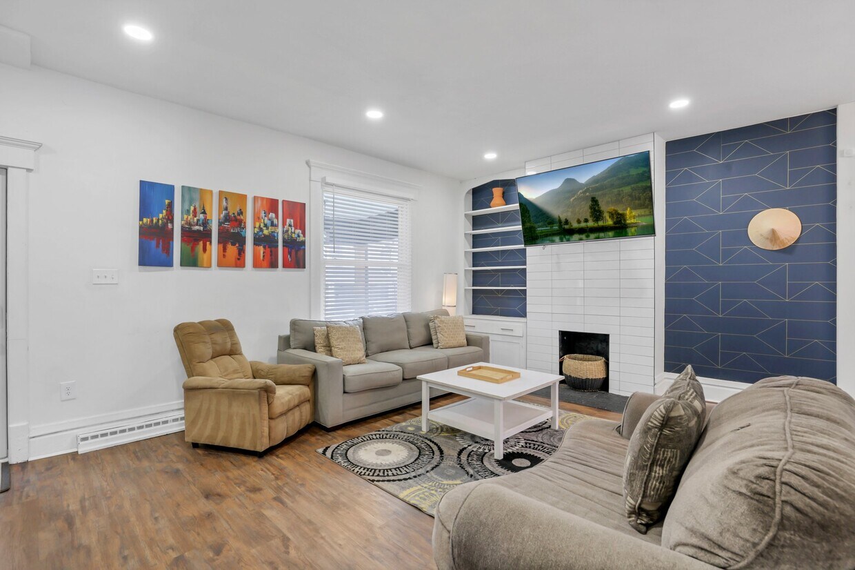 Foto principal - 873 Ellsworth Ave