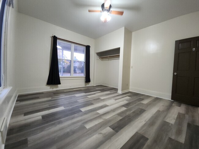 Foto del edificio - 578 W 6th St