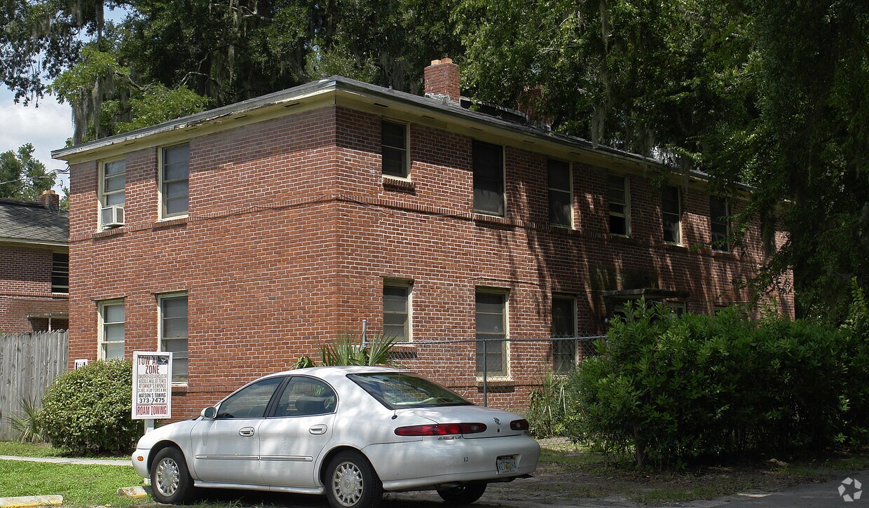 Primary Photo - 723 SW 9th St