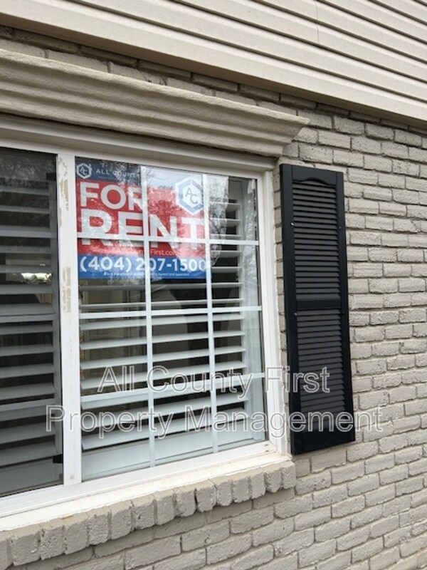 Foto del edificio - 6940 Roswell Rd