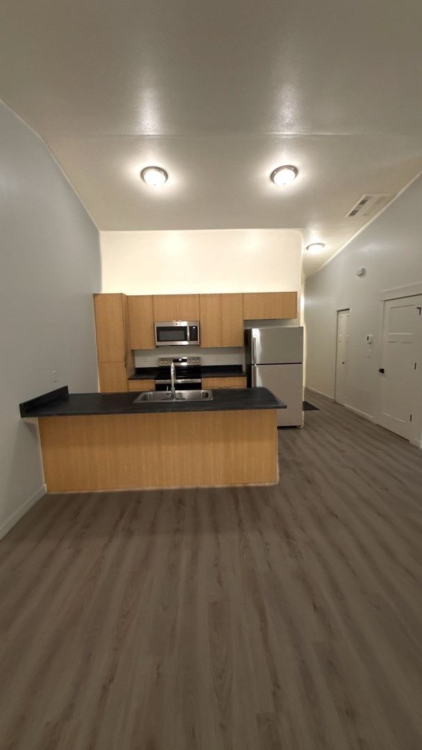 Building Photo - 37th Court Duplex