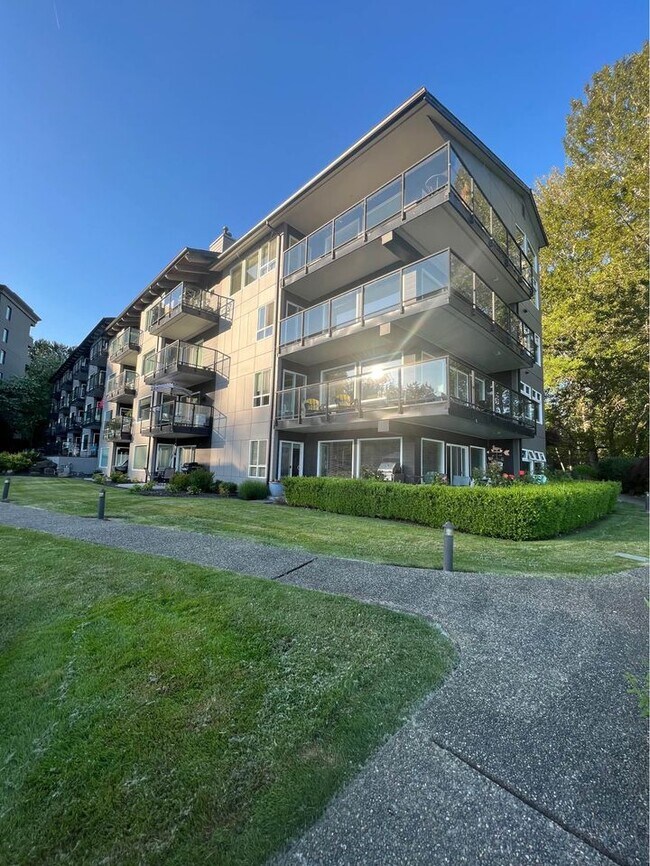 Main Building View Lake Side - 9201 NE Juanita Dr
