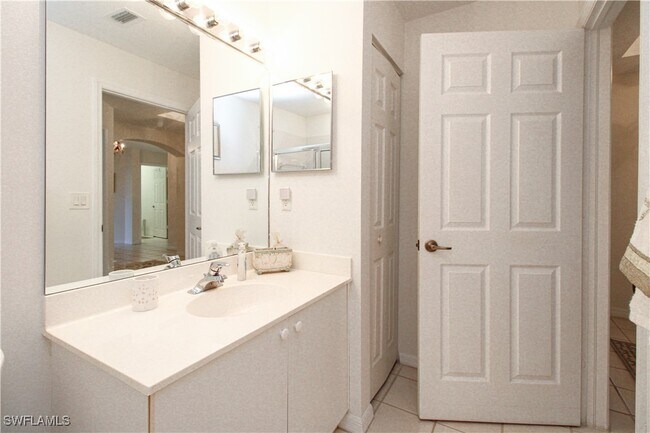 Building Photo - 5330 Andover Dr