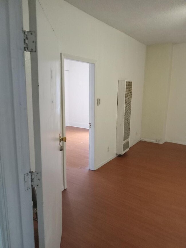 Foto del edificio - 4720 S Normandie Ave