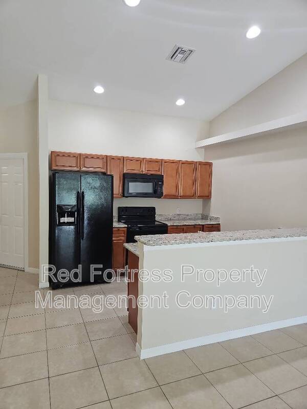 Foto del edificio - 717 Nicholas Pkwy W