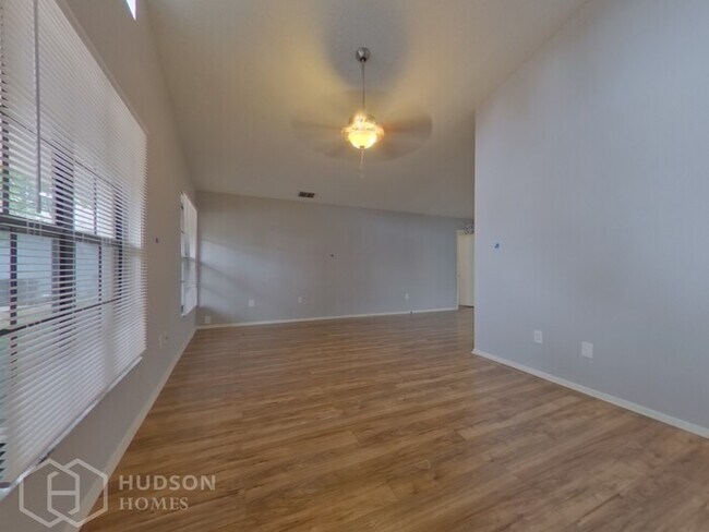 Foto del edificio - NOW AVAILABLE! 7651 Vienna Ln, Port Richey...
