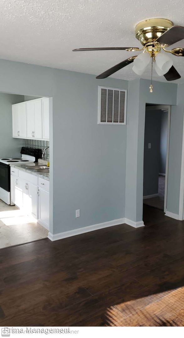 Building Photo - 2 br, 1 bath House - 153 Olive Road