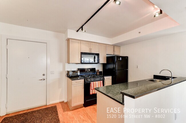 Building Photo - 1520 16th St NW