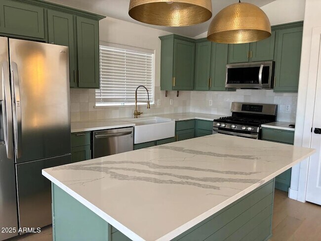 Foto del edificio - 12735 W Verde Ln